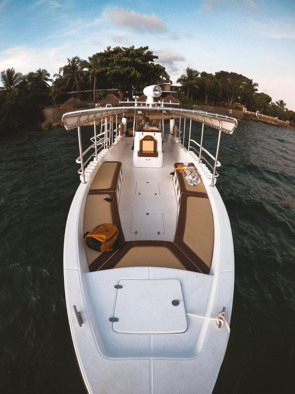 Maison Ylang Dive Center Nosy Be Exterior photo